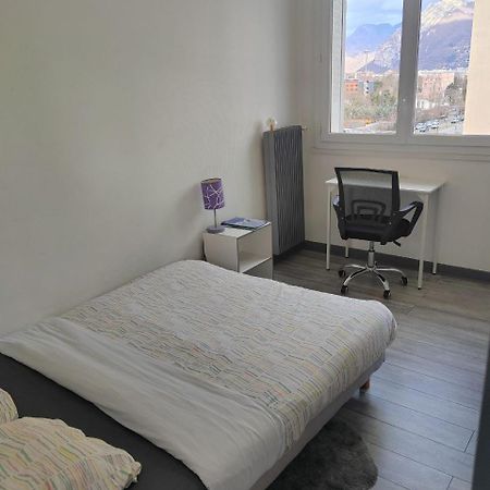 Une Chambre Dans Appartement Partage, Grenoble A 8 Min Du Centre-Ville Esterno foto
