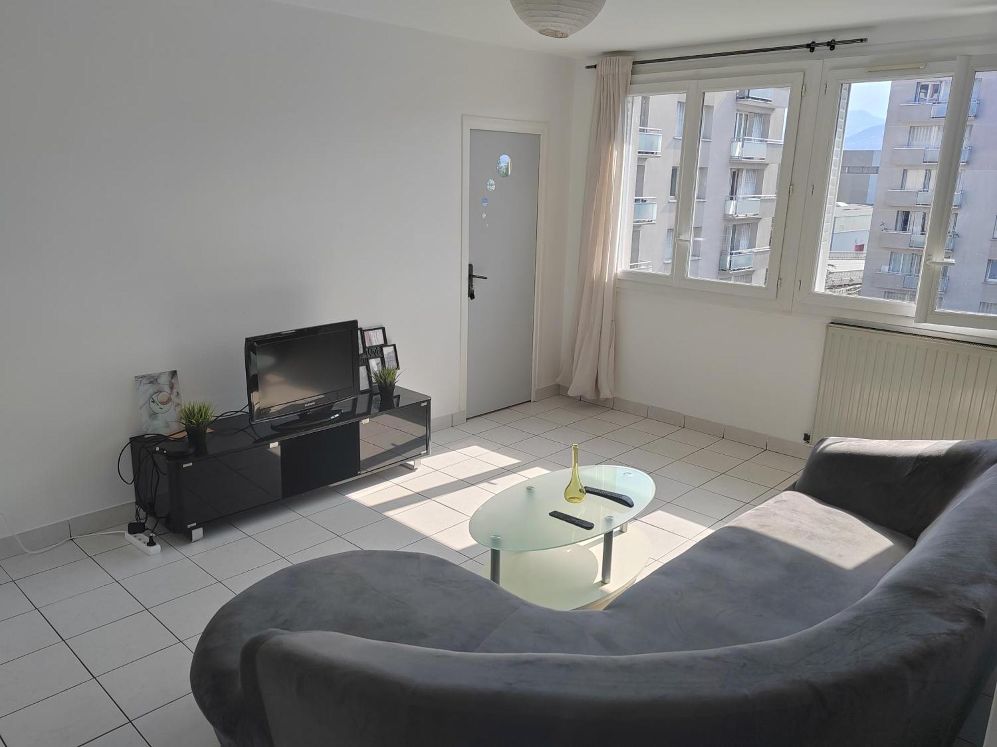 Une Chambre Dans Appartement Partage, Grenoble A 8 Min Du Centre-Ville Esterno foto