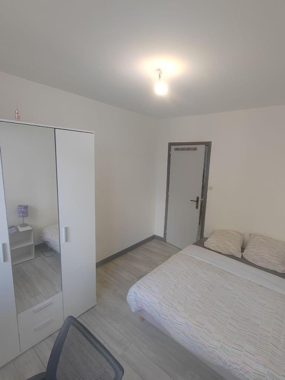 Une Chambre Dans Appartement Partage, Grenoble A 8 Min Du Centre-Ville Esterno foto