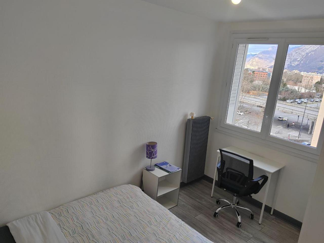 Une Chambre Dans Appartement Partage, Grenoble A 8 Min Du Centre-Ville Esterno foto